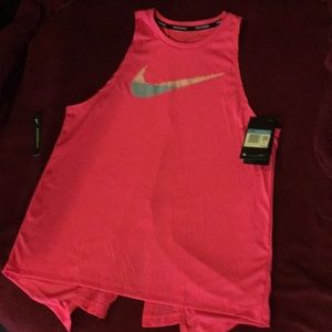 Nike tank top dry fit